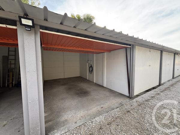 Parking à vendre  210 m2 PONT DE CHERUY - 38