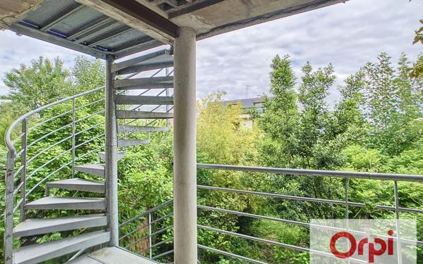 Maison à vendre    6 pièces • 198 m2 Issy-les-Moulineaux