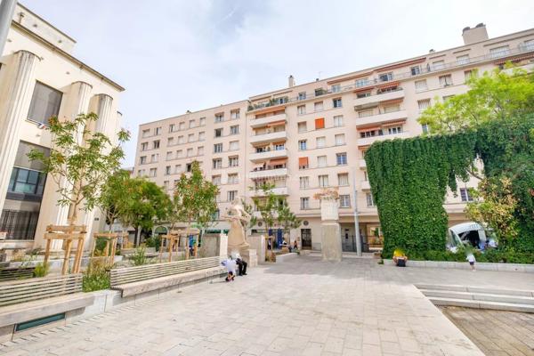 Vente                                                      Appartement
                        
                     2 pièces                      55 m2                     à Villeurbanne