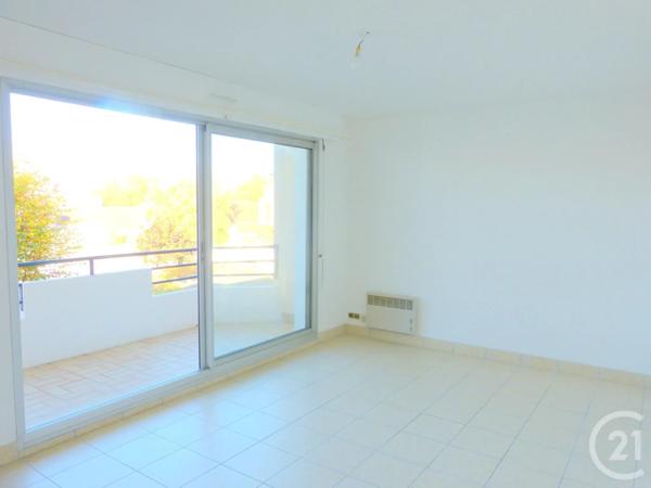 Appartement F2 à vendre  2 pièces - 37,51 m 2   LE FENOUILLER  - 85