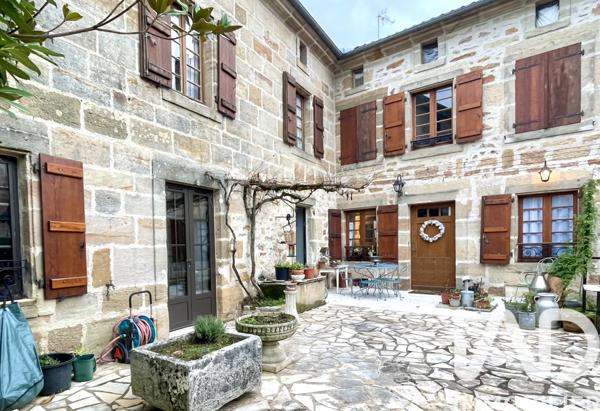 Maison à vendre 7 pièces 200 m² Lacapelle-Marival