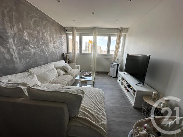 Appartement à vendre  4 pièces - 65,44 m 2   ST ETIENNE  - 42