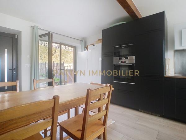 Sainte-Euphémie (01600) Maison de village rénovée 147 m² – DPE B – Écoles à pied – Sainte-Euphémie