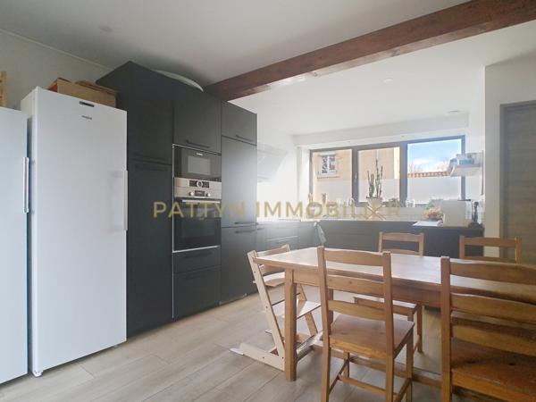 Sainte-Euphémie (01600) Maison de village rénovée 147 m² – DPE B – Écoles à pied – Sainte-Euphémie