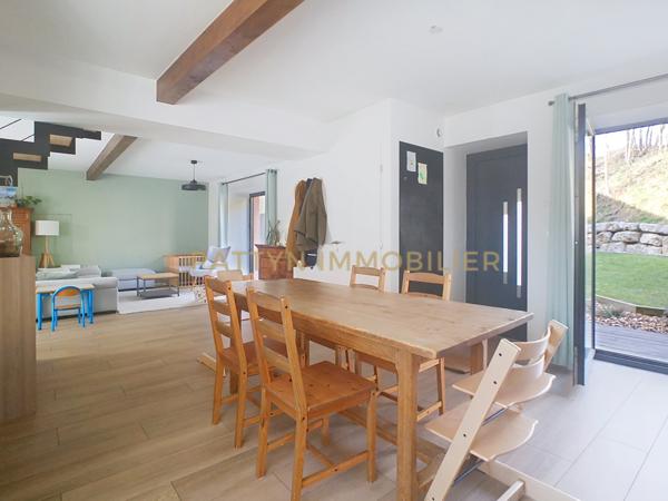 Sainte-Euphémie (01600) Maison de village rénovée 147 m² – DPE B – Écoles à pied – Sainte-Euphémie