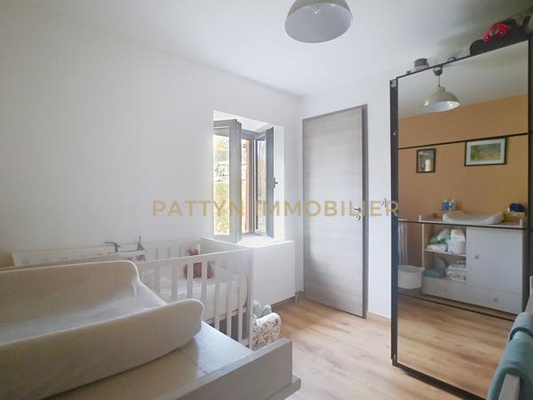 Sainte-Euphémie (01600) Maison de village rénovée 147 m² – DPE B – Écoles à pied – Sainte-Euphémie