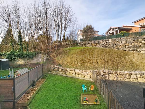 Sainte-Euphémie (01600) Maison de village rénovée 147 m² – DPE B – Écoles à pied – Sainte-Euphémie