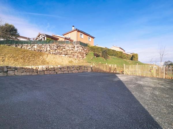 Sainte-Euphémie (01600) Maison de village rénovée 147 m² – DPE B – Écoles à pied – Sainte-Euphémie