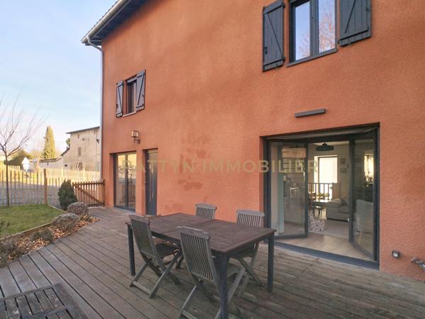 Sainte-Euphémie (01600) Maison de village rénovée 147 m² – DPE B – Écoles à pied – Sainte-Euphémie