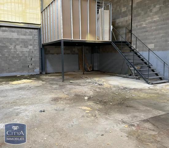 Local commercial à louer 233.5m²