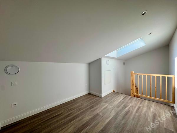 Secteur DANGLA - Appartement en triplex de 70m² avec terrasse de 11m²