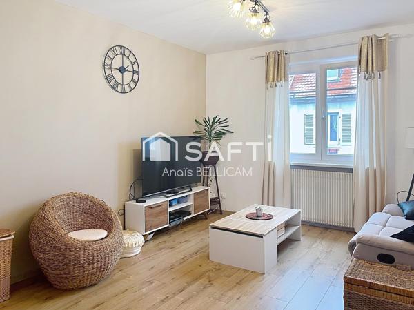 Superbe Appartement de 102 m² avec garage, cave et cour privée