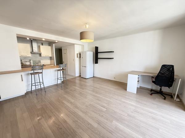 Montpellier (34000) Montpellier Écusson – 2 pièces - ascenseur