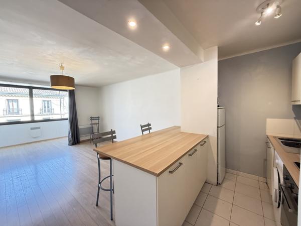 Montpellier (34000) Montpellier Écusson – 2 pièces - ascenseur