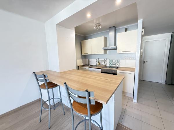 Montpellier (34000) Montpellier Écusson – 2 pièces - ascenseur