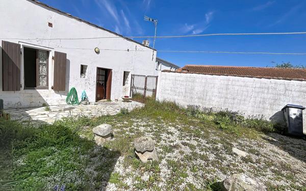 Maison à vendre    3 pièces •  Puilboreau