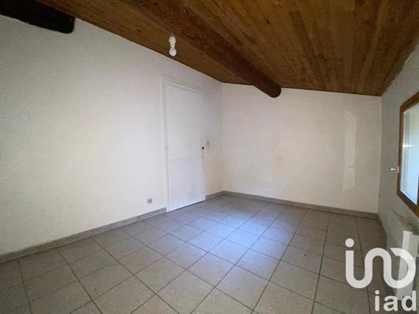 Appartement 3 pièces de 53 m² à Le Beausset (83330)