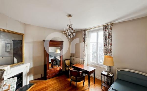 Maison à vendre    5 pièces • 120 m2 Senlis