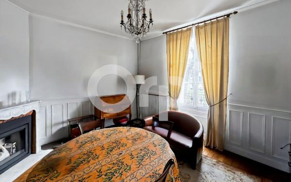 Maison à vendre    5 pièces • 120 m2 Senlis