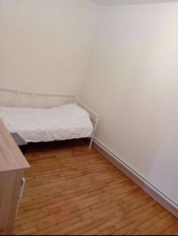Appartement T2 avec pièce annexe ? Place du Marché, Mareuil-en-Périgord
