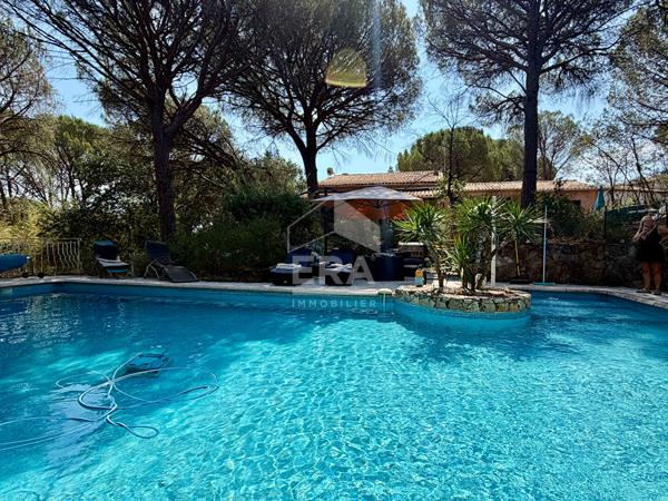 Maison Vidauban 3 chambres + piscine + studio