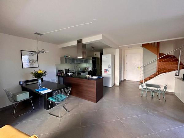 Appartement à FREJUS, 83600 - 4 pièces 80m²