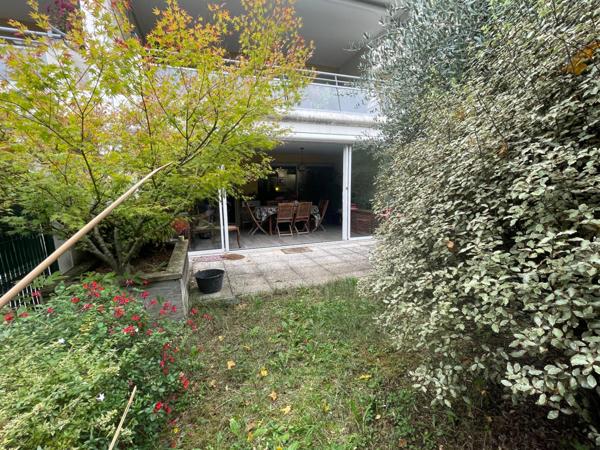 Valence (26000) – Quartier Chateauvert -Appartement avec jardin privatif, deux garages et accessibilité PMR.