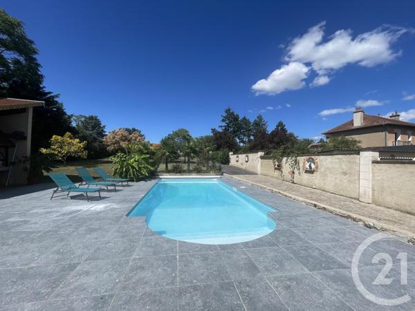 maison à vendre  10 pièces - 339 m2 YZEURE - 03