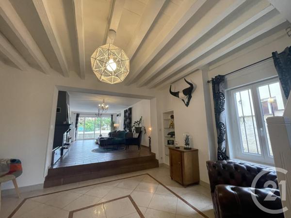 maison à vendre  10 pièces - 339 m2 YZEURE - 03