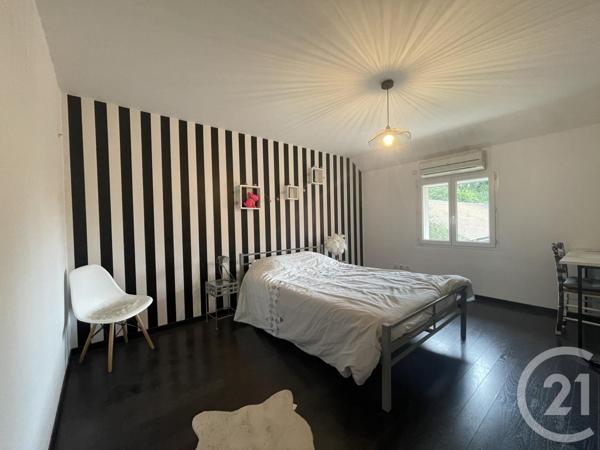 maison à vendre  10 pièces - 339 m2 YZEURE - 03