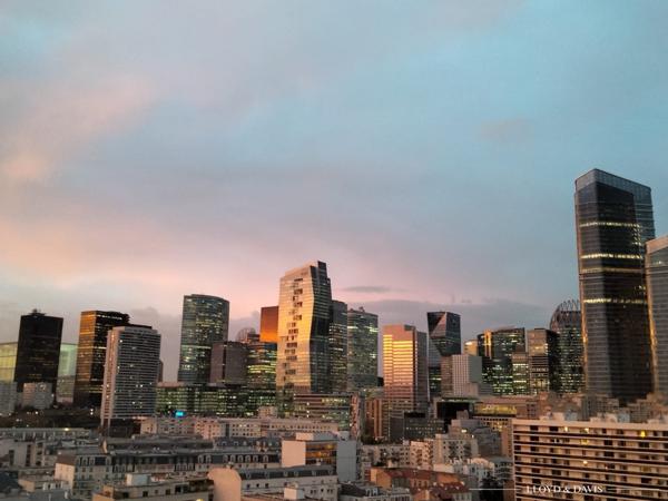 SPLENDIDE APPARTEMENT AU DERNIER ETAGE - VUE TOUR EIFFEL ET SACRE COEUR