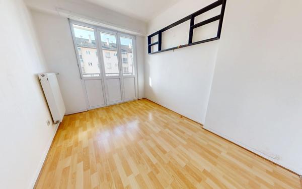 Appartement à vendre    4 pièces • 67 m2 Schiltigheim
