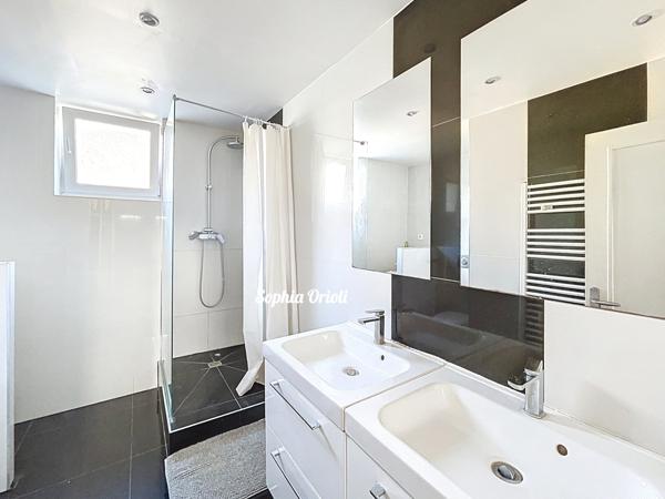 Appartement 5 pièces - 81 m² Exclusivité efficity