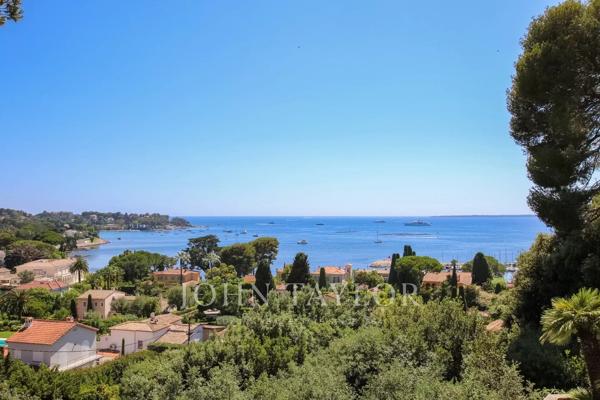 Cap d'Antibes / vue mer panoramique Ouest