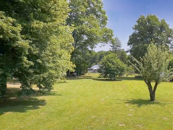 Commerce à vendre à Peyrilhac (87510) - Haute-Vienne