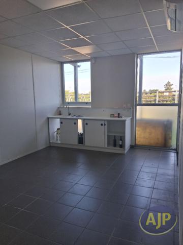 Vente immeuble Pauillac : 696 630 € - AJP Pauillac Immobilier
