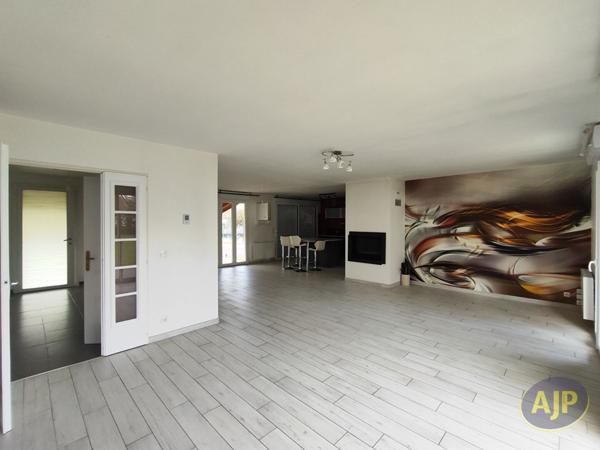 Location maison Avensan : 1 250 € - AJP Pauillac Immobilier