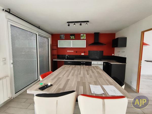 Location maison Avensan : 1 250 € - AJP Pauillac Immobilier
