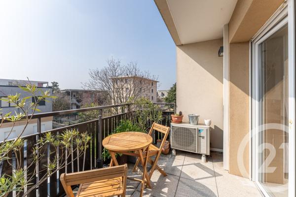 Appartement T3 à vendre  3 pièces - 98,05 m 2   LYON  - 69003