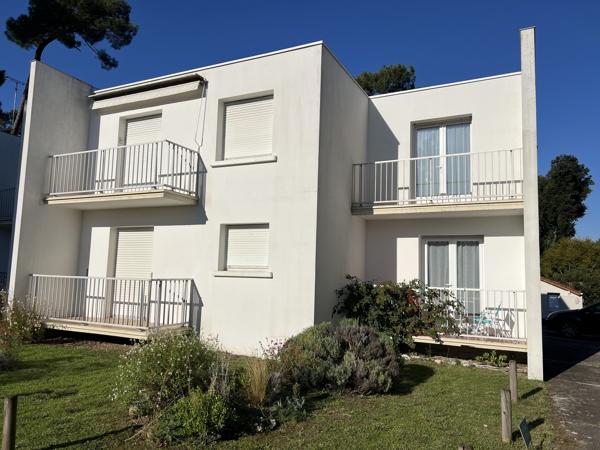 ROYAN - QUARTIER DU PARC - CHARMANT T2 VUE DÉGAGÉE avec BALCON