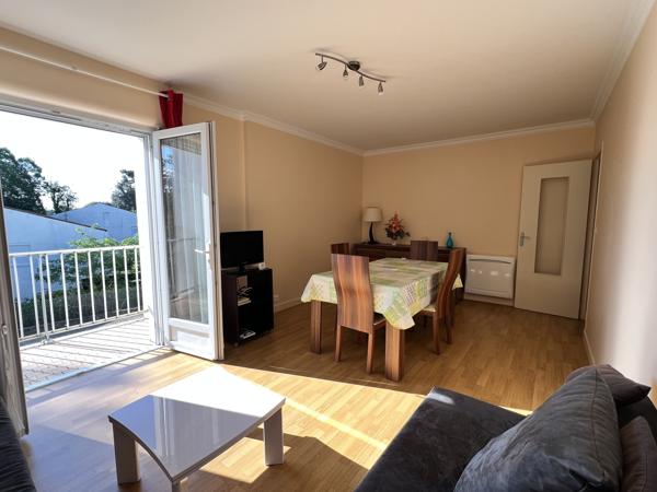 ROYAN - QUARTIER DU PARC - CHARMANT T2 VUE DÉGAGÉE avec BALCON
