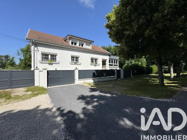 Maison à vendre 9 pièces 245 m² Chaumont