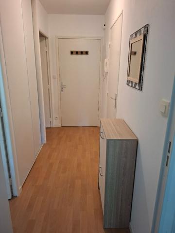 Appartement T2 meublé à louer à Bréal-sous-Montfort - Lumineux - balcon
