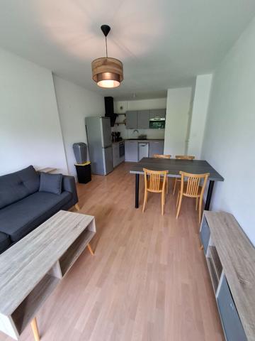 Appartement T2 meublé à louer à Bréal-sous-Montfort - Lumineux - balcon