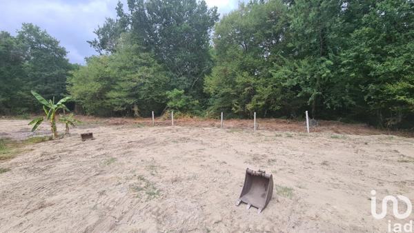 Terrain à vendre 1 800 m² Le Pian-Médoc