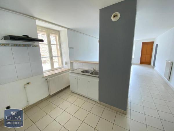 Appartement à louer 3 pièces 76.5m²