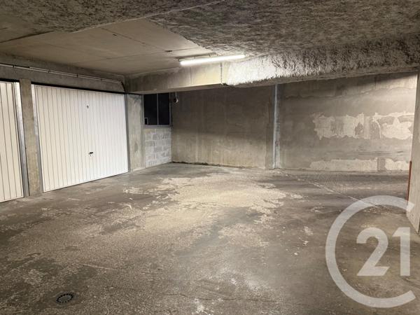 Parking à vendre  15,40 m2 LYON - 69008