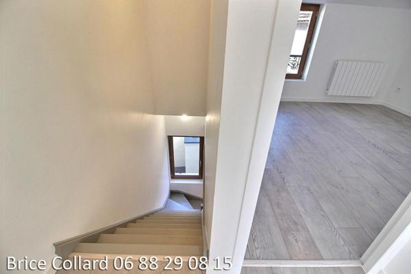 60100 CREIL Maison de ville intégralement rénovée 2 chambres