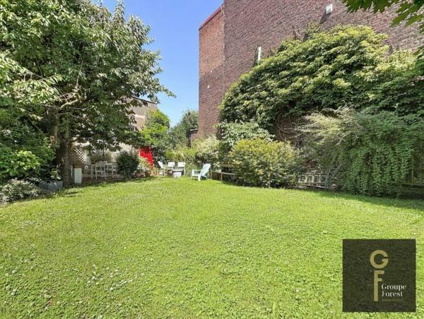 BEL ETAGE AVEC TERRAIN ATTENANT