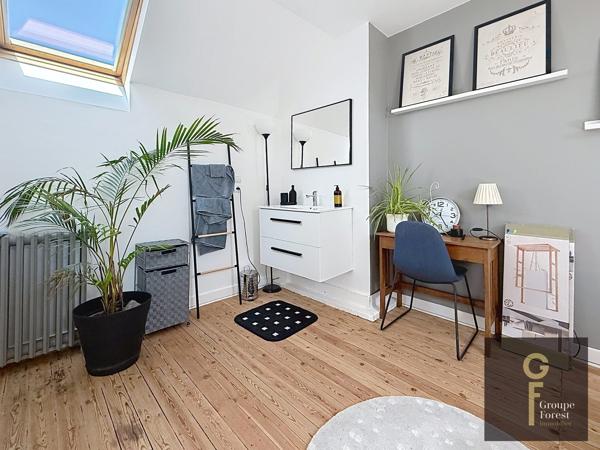 BEL ETAGE AVEC TERRAIN ATTENANT
